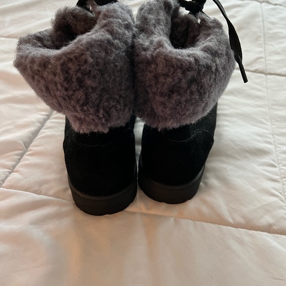 Bearpaw Sam Boots Women’s Size 8 Worn Once - Picture 2 of 4